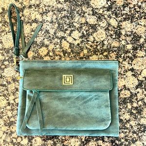 Liz Claiborne wristlet with charging pack